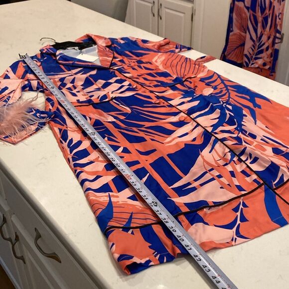 By Egreis Kiana Set Tropical Pink Feather Trim Robe Pajama Set - Picture 6 of 16